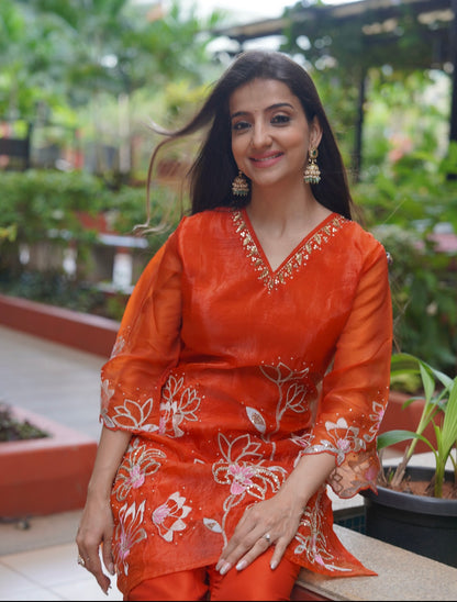 Narangi Organza Kurta Set with Floral Embroidery | Festive Ethnic Wear