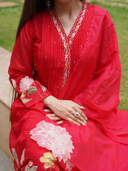 Red Shagun Embroidered Kurta Set with Dupatta for Women