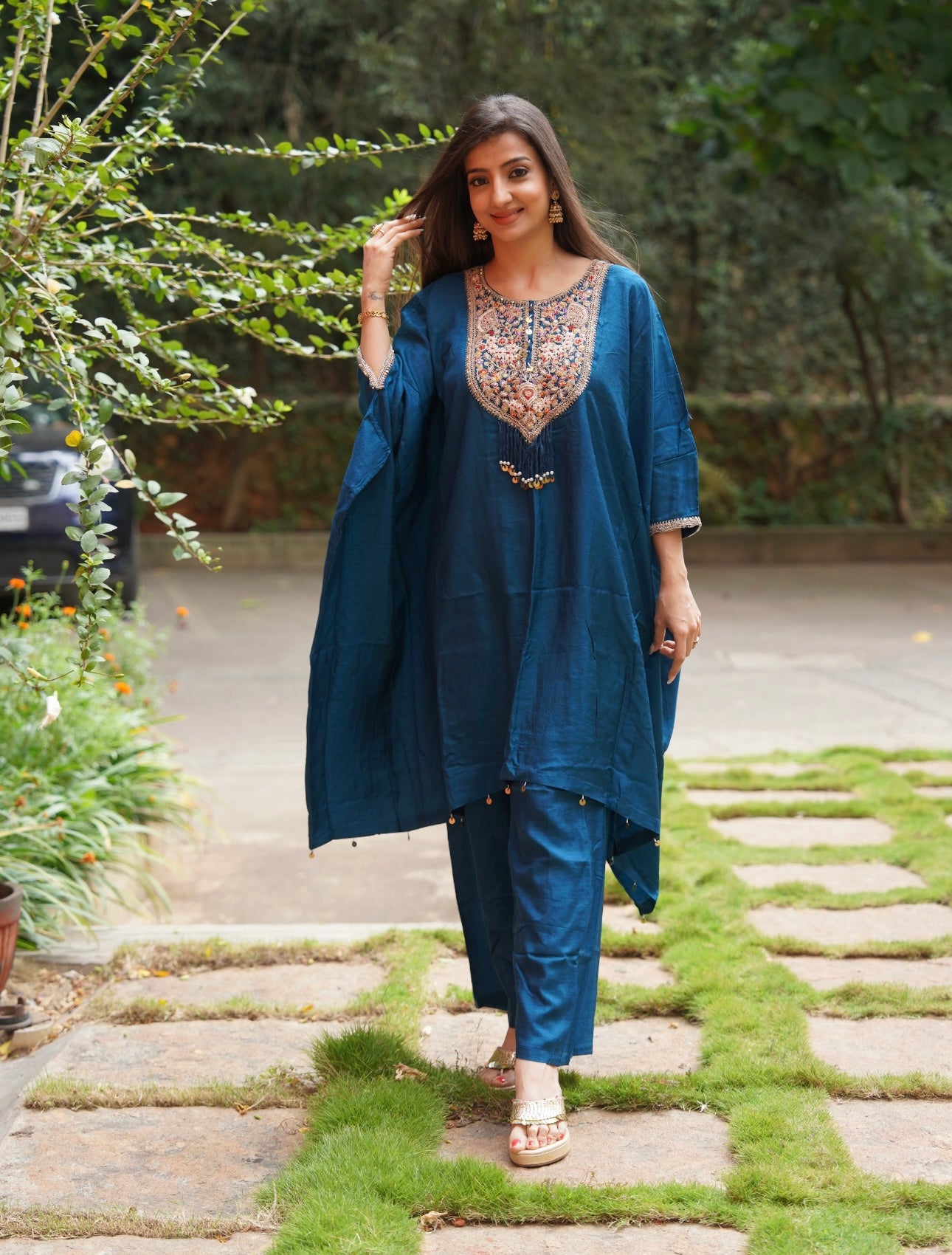Blue mirage kaftan | Parrii