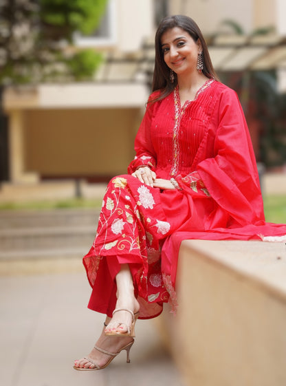 Red Shagun Embroidered Kurta Set with Dupatta for Women