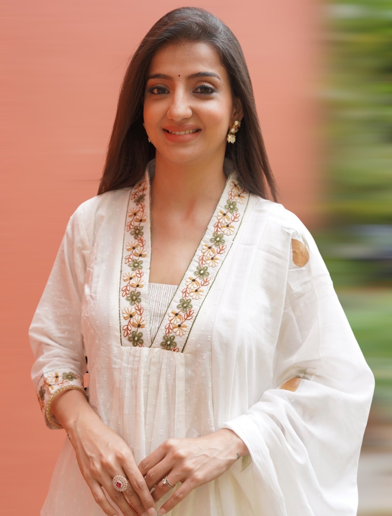 Off White Embroidered Anarkali Suit Set with Dupatta | PARRII