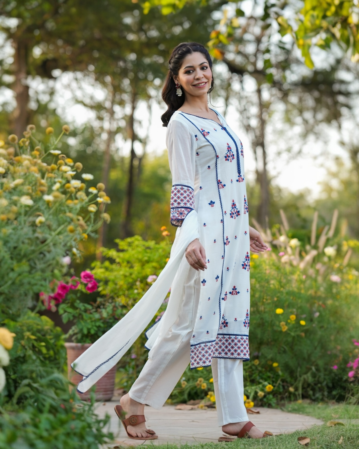 White Breeze Blues Embroidered Kurta Set for Women – Parrii